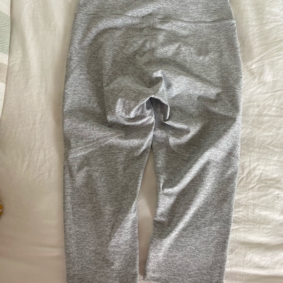 Like new, Outdoor Voices Capri - Picture 3 of 3